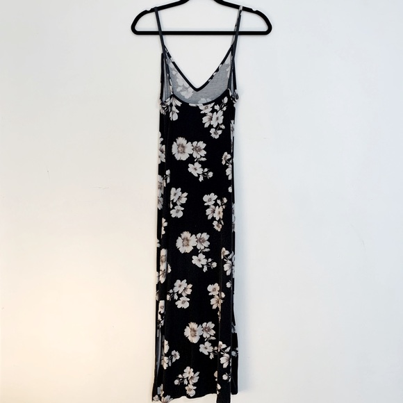 Brandy Melville Sunflower Sun dress - Picture 2 of 2